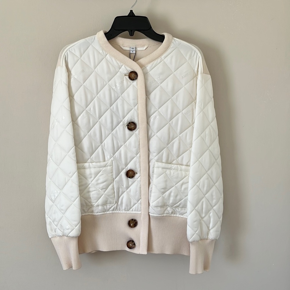 Brand new with tag Burberry Quilt Front Logo Jacquard Sweater Jacket M
